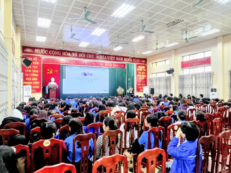 Tuổi trẻ Bình Minh chủ động bước vào không gian số: Tập huấn truyền thông số và ký kết chương trình phối hợp chuyển đổi số giai đoạn 2026 - 2031- Ảnh 6.