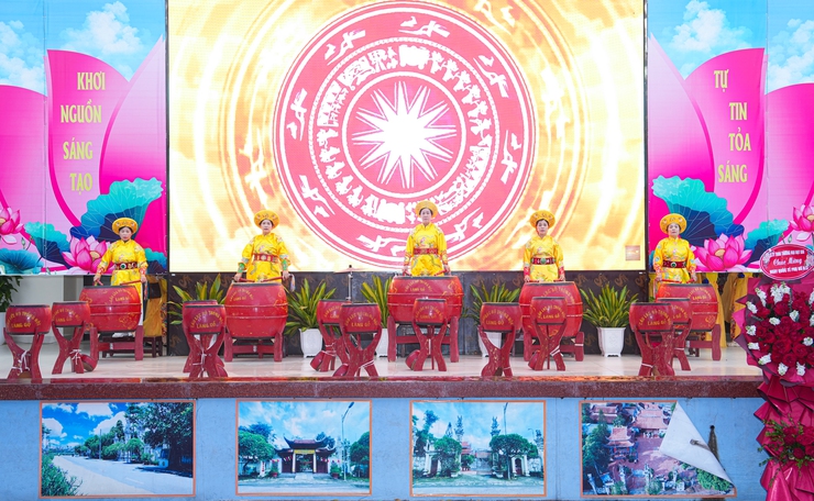 Xã Quốc Oai tổ chức chương trình "Phụ nữ Quốc Oai – Tự hào truyền thống, tự tin tỏa sáng" nhân kỷ niệm 116 năm Ngày Quốc tế Phụ nữ 8/3- Ảnh 30.