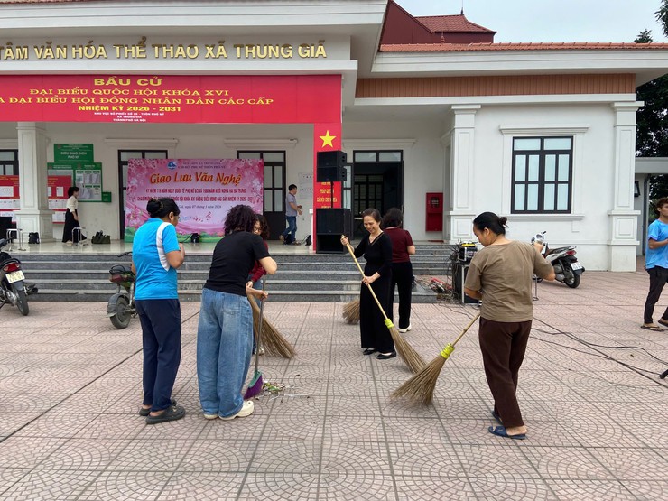 Trung Giã phát động và lan tỏa lan tỏa phong trào “Sáng - xanh - sạch - đẹp” hướng tới ngày hội non sông- Ảnh 12.