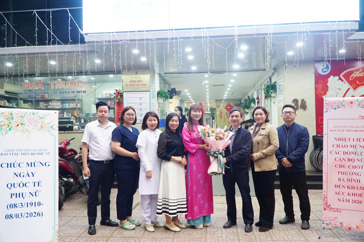 Phường Ba Đình tổ chức khám sức khỏe cho nữ cán bộ nhân dịp kỷ niệm 116 năm Ngày Quốc tế Phụ nữ (08/3)- Ảnh 1.