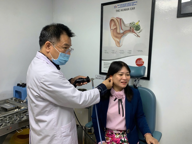 Phường Ba Đình tổ chức khám sức khỏe cho nữ cán bộ nhân dịp kỷ niệm 116 năm Ngày Quốc tế Phụ nữ (08/3)- Ảnh 3.