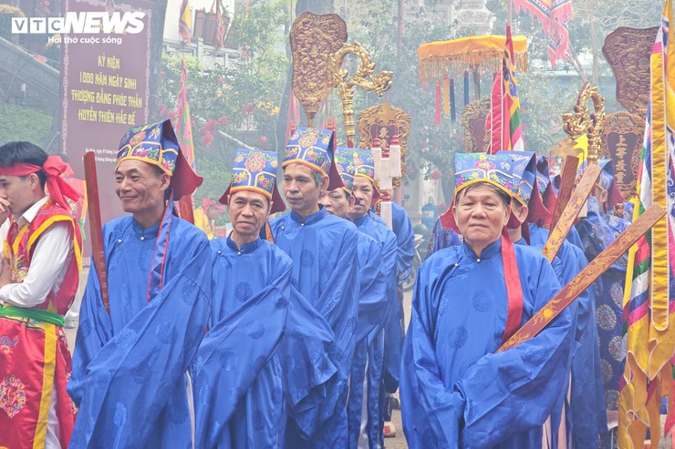 Ba Đình công bố Lễ hội Tam giáp là Di sản văn hóa phi vật thể quốc gia, kỷ niệm 1.000 năm Ngày sinh Đức Thánh Huyền Thiên Hắc Đế- Ảnh 24.