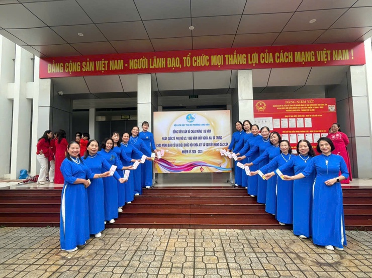 Hội LHPN phường Long Biên tổ chức đồng diễn dân vũ chào mừng Ngày Quốc tế Phụ nữ 8/3, Khởi nghĩa Hai Bà Trưng và hướng tới cuộc bầu cử đại biểu Quốc hội khóa XVI, đại biểu HĐND các cấp nhiệm kỳ 2026 – 2031.- Ảnh 3.