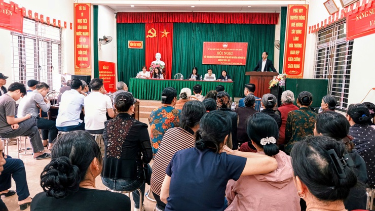 Các ứng cử viên đại biểu HĐND xã Tam Hưng tiếp xúc cử tri tại thôn Rùa Thượng (Đơn vị bầu cử số 4)- Ảnh 5.