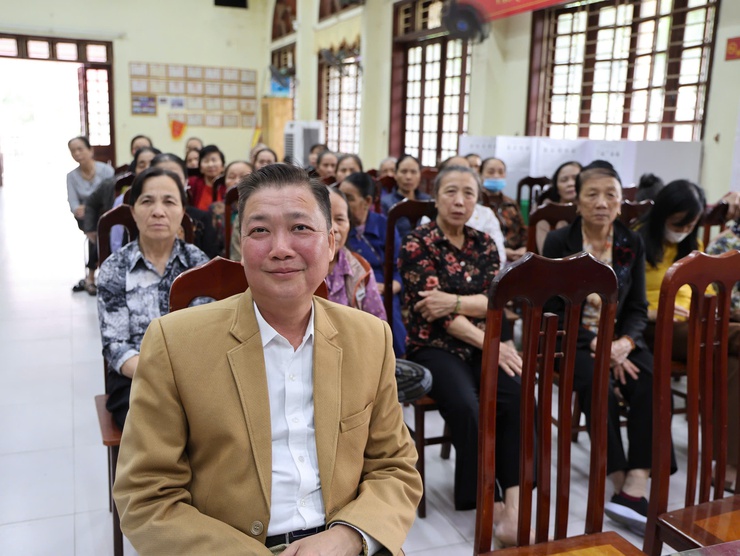 Các ứng cử viên đại biểu HĐND xã Tam Hưng khóa XXIII tiếp xúc cử tri tại thôn Song Khê (Đơn vị bầu cử số 1)- Ảnh 10.