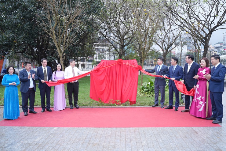 Hoàn thành cải tạo Hồ Đống Đa: Điểm nhấn cảnh quan và không gian sinh hoạt cộng đồng xanh trong lòng đô thị- Ảnh 1.