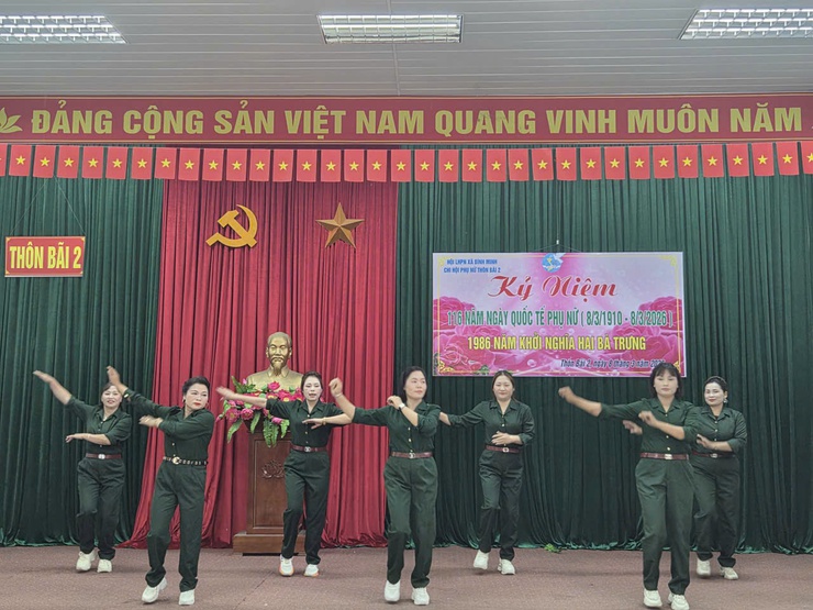 Chi hội phụ nữ thôn Bãi 2 kỷ niệm 116 năm ngày Quốc tế phụ nữ (8/3/1910 – 8/3/2026) và 1986 năm Cuộc khởi nghĩa Khởi nghĩa Hai Bà Trưng- Ảnh 11.