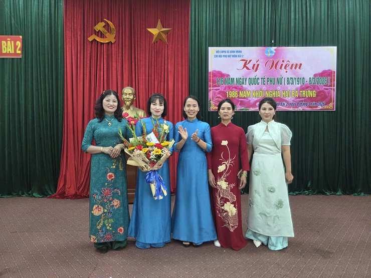 Chi hội phụ nữ thôn Bãi 2 kỷ niệm 116 năm ngày Quốc tế phụ nữ (8/3/1910 – 8/3/2026) và 1986 năm Cuộc khởi nghĩa Khởi nghĩa Hai Bà Trưng- Ảnh 7.