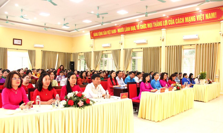 Hòa Lạc gặp mặt kỷ niệm 116 năm Ngày Quốc tế Phụ nữ 8/3 và 1986 năm Khởi nghĩa Hai Bà Trưng- Ảnh 1.