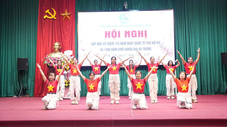 Hội LHPN xã Dương Hoà gặp mặt kỷ niệm 116 năm ngày Quốc tế Phụ nữ 08/3- Ảnh 2.