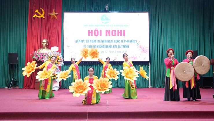 Hội LHPN xã Dương Hoà gặp mặt kỷ niệm 116 năm ngày Quốc tế Phụ nữ 08/3- Ảnh 3.