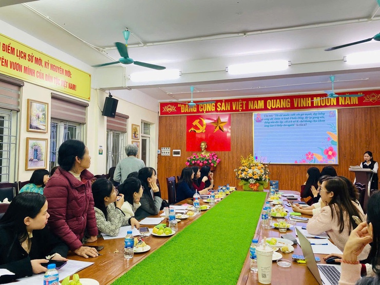 RỘN RÀNG SẮC XUÂN:TRƯỜNG TIỂU HỌC VĨNH QUỲNH KỶ NIỆM NGÀY QUỐC TẾ PHỤ NỮ 8/3
- Ảnh 3.