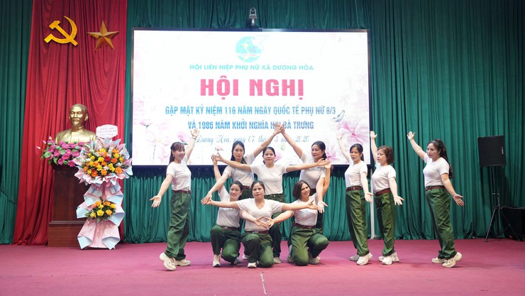 Hội LHPN xã Dương Hoà gặp mặt kỷ niệm 116 năm ngày Quốc tế Phụ nữ 08/3- Ảnh 4.
