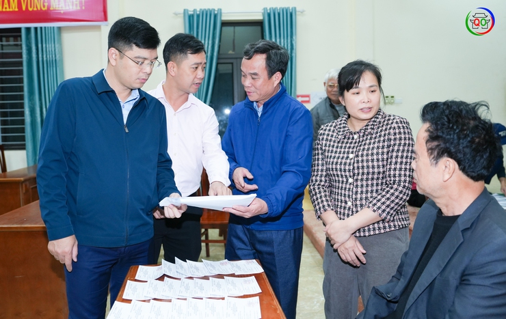 Phó Chủ tịch UBND xã Quốc Oai kiểm tra công tác chuẩn bị bầu cử tại các khu vực bỏ phiếu- Ảnh 4.