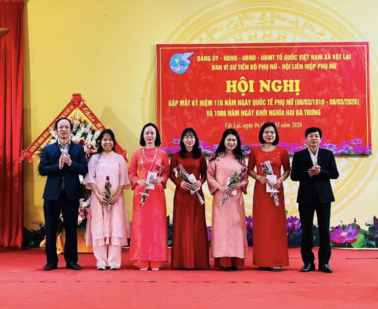 Xã Vật Lại gặp mặt nữ cán bộ nhân kỷ niệm 116 năm Ngày Quốc tế Phụ nữ 8/3 và 1986 năm Khởi nghĩa Hai Bà Trưng- Ảnh 7.