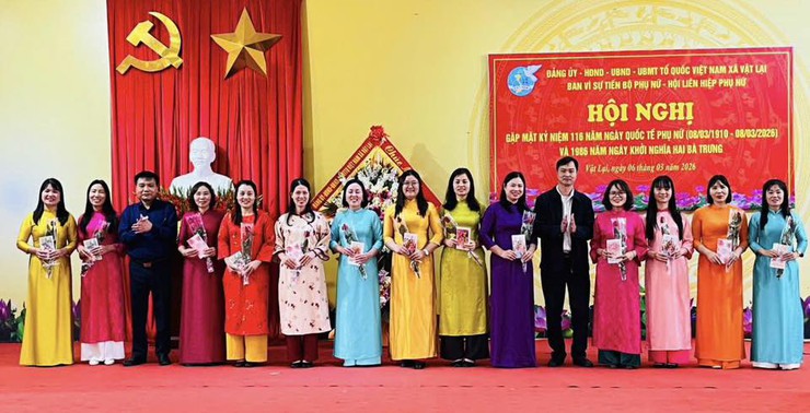 Xã Vật Lại gặp mặt nữ cán bộ nhân kỷ niệm 116 năm Ngày Quốc tế Phụ nữ 8/3 và 1986 năm Khởi nghĩa Hai Bà Trưng- Ảnh 6.