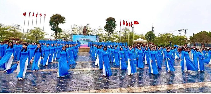 PHỤ NỮ XÃ THẠCH THẤT SÔI NỔI KỶ NIỆM 116 NĂM NGÀY QUỐC TẾ PHỤ NỮ 8/3- Ảnh 4.