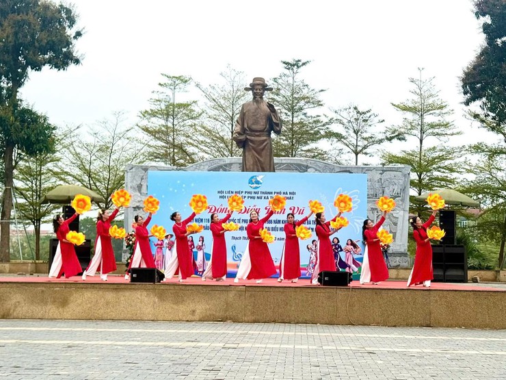 PHỤ NỮ XÃ THẠCH THẤT SÔI NỔI KỶ NIỆM 116 NĂM NGÀY QUỐC TẾ PHỤ NỮ 8/3- Ảnh 5.