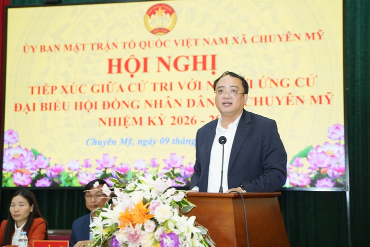 Đồng chí Chủ tịch UBND xã và ứng viên đại biểu HĐND xã thuộc đơn vị bầu cử số 3 TXCT- Ảnh 3.