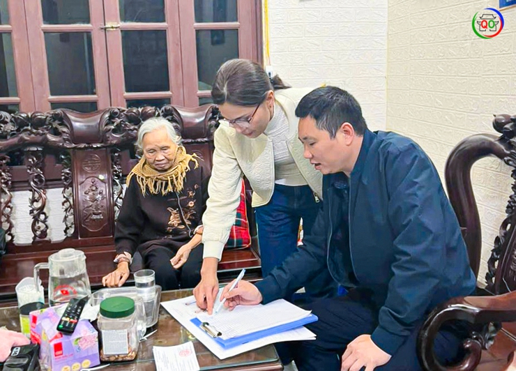 Phó Chủ tịch UBND xã Quốc Oai kiểm tra công tác chuẩn bị bầu cử tại các khu vực bỏ phiếu- Ảnh 7.