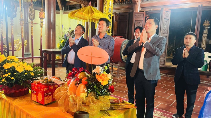 RỘN RÀNG LỄ HỘI TẠI ĐÌNH LÀNG THÔN NA- Ảnh 2.