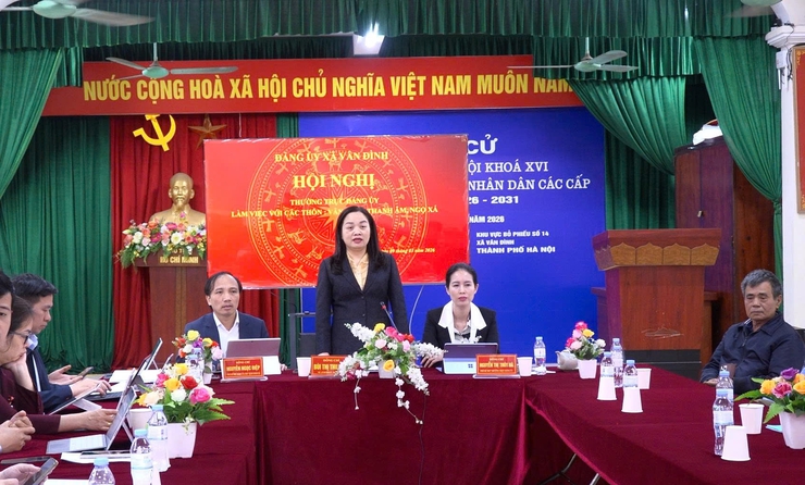 Thường trực Đảng ủy xã Vân Đình làm việc với các thôn Vân Đình, Thanh Ấm, Ngọ Xá- Ảnh 1.