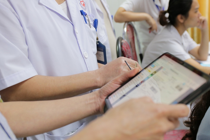 Cải cách hành chính gắn với xây dựng, phát triển chính quyền điện tử, chính quyền số- Ảnh 1.