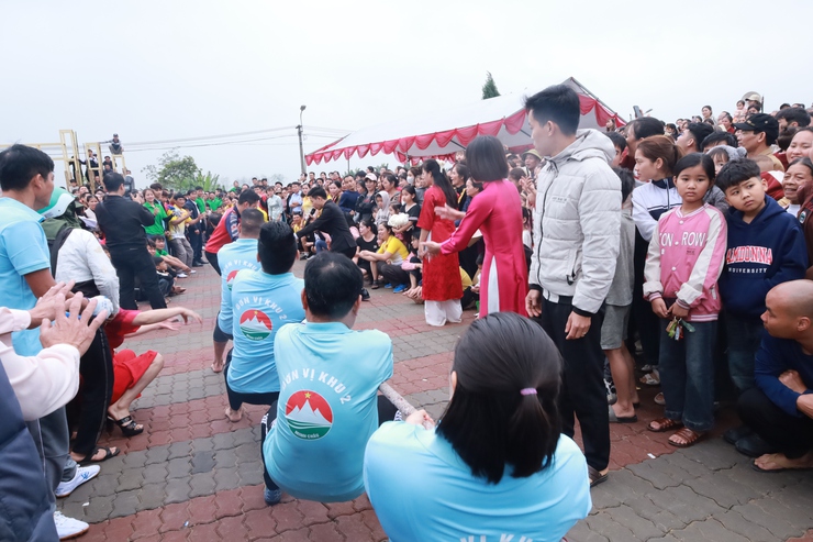 Sôi nổi các hoạt động của Phụ nữ xã Minh Châu chào mừng Ngày Quốc tế Phụ nữ 8/3.- Ảnh 12.