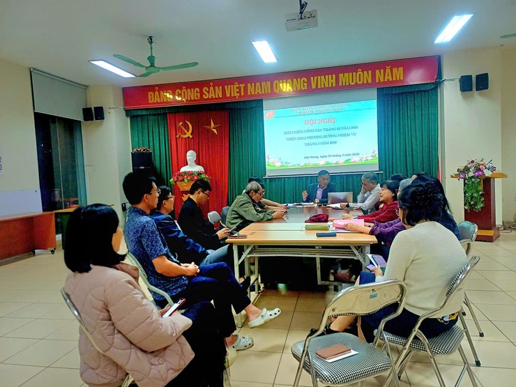 Đảng ủy phường Việt Hưng triển khai đợt sinh hoạt chính trị sâu rộng trong toàn Đảng bộ tháng 3/2026.- Ảnh 2.