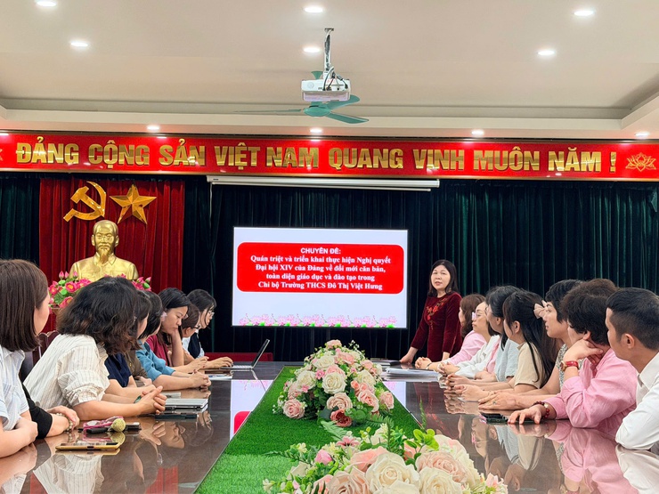 Đảng ủy phường Việt Hưng triển khai đợt sinh hoạt chính trị sâu rộng trong toàn Đảng bộ tháng 3/2026.- Ảnh 1.