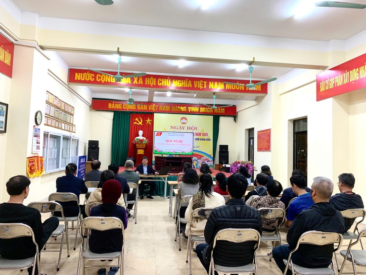 Đảng ủy phường Việt Hưng triển khai đợt sinh hoạt chính trị sâu rộng trong toàn Đảng bộ tháng 3/2026.- Ảnh 5.