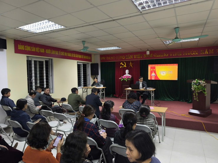 Đảng ủy phường Việt Hưng triển khai đợt sinh hoạt chính trị sâu rộng trong toàn Đảng bộ tháng 3/2026.- Ảnh 6.