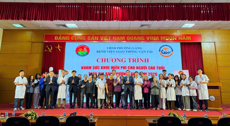 PHƯỜNG LÁNG TỔ CHỨC KHÁM SỨC KHỎE MIỄN PHÍ CHO 500 NGƯỜI CAO TUỔI TRÊN ĐỊA BÀN- Ảnh 11.