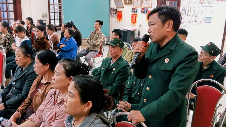 Các ứng cử viên đại biểu HĐND xã Tam Hưng tiếp xúc cử tri thôn Từ Am- Ảnh 4.