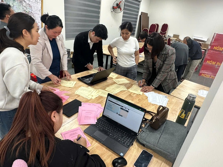 Tây Mỗ tập huấn nghiệp vụ công tác bỏ phiếu, kiểm phiếu, lập biên bản kiểm phiếu cho 28 tổ bầu cử- Ảnh 3.