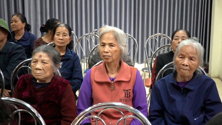 TIẾP XÚC CỬ TRI – VẬN ĐỘNG BẦU CỬ ĐẠI BIỂU HĐND XÃ THANH OAI KHOÁ II, NHIỆM KỲ 2026 - 2031 TẠI ĐƠN VỊ BẦU CỬ SỐ 05 - THÔN CHUNG CHÍNH- Ảnh 13.