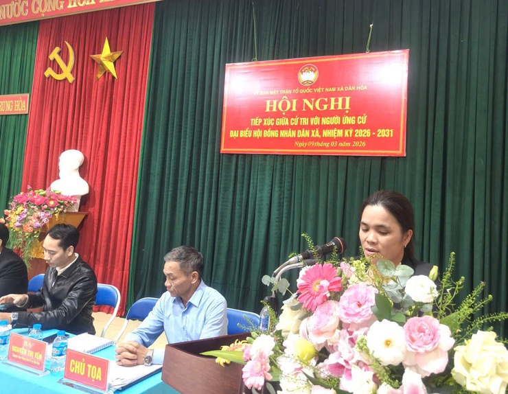 ỨNG CỬ VIÊN ĐƠN VỊ BẦU CỬ SỐ 03 TIẾP XÚC CỬ TRI TẠI NHÀ VĂN HÓA THÔN TRUNG HÒA- Ảnh 7.