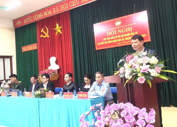 ỨNG CỬ VIÊN ĐƠN VỊ BẦU CỬ SỐ 03 TIẾP XÚC CỬ TRI TẠI NHÀ VĂN HÓA THÔN TRUNG HÒA- Ảnh 4.