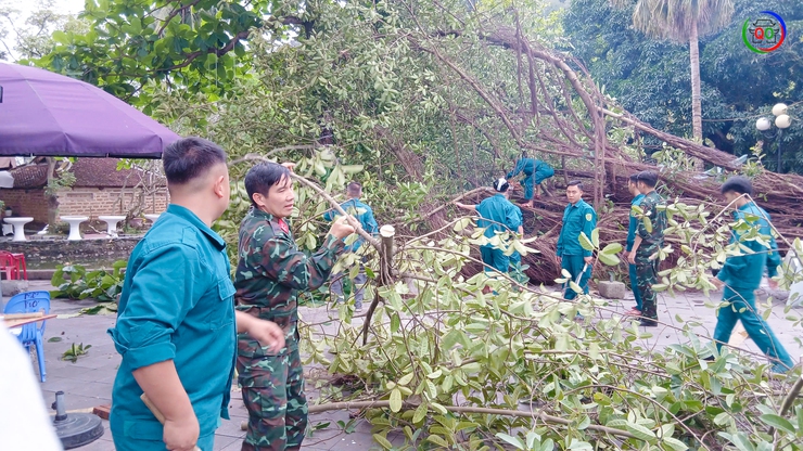 XÃ QUỐC OAI KỊP THỜI KHẮC PHỤC SỰ CỐ DO DÔNG LỐC- Ảnh 1.
