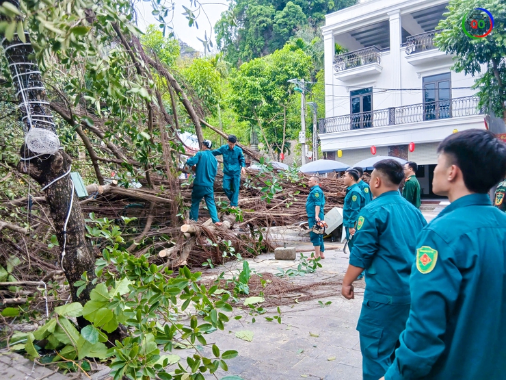 XÃ QUỐC OAI KỊP THỜI KHẮC PHỤC SỰ CỐ DO DÔNG LỐC- Ảnh 2.