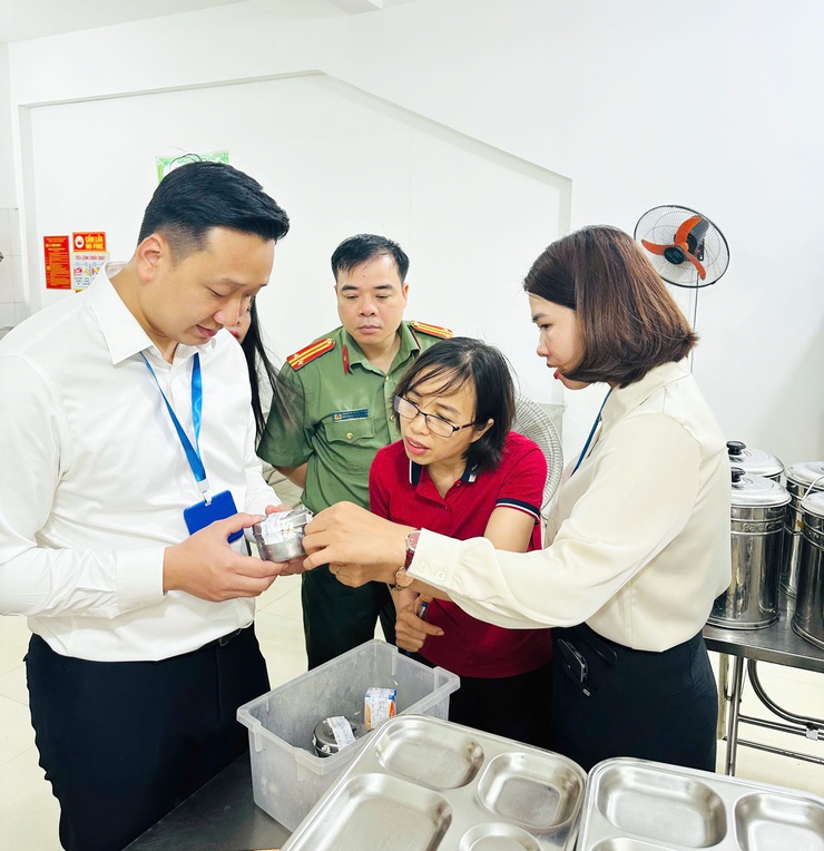 Trần Phú: thành lập 3 tổ kiểm tra công tác tổ chức ăn bán trú của các trường trên địa bàn xã- Ảnh 1.