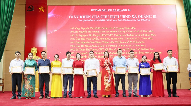 Xã Quảng Bị khen thưởng 40 tập thể, 229 cá nhân có thành tích xuất sắc trong công tác bầu cử- Ảnh 18.