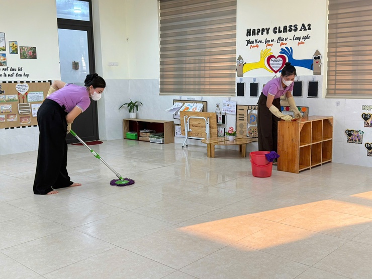 Đồng bộ các biện pháp phòng chống bệnh tay chân miệng đang gia tăng- Ảnh 4.