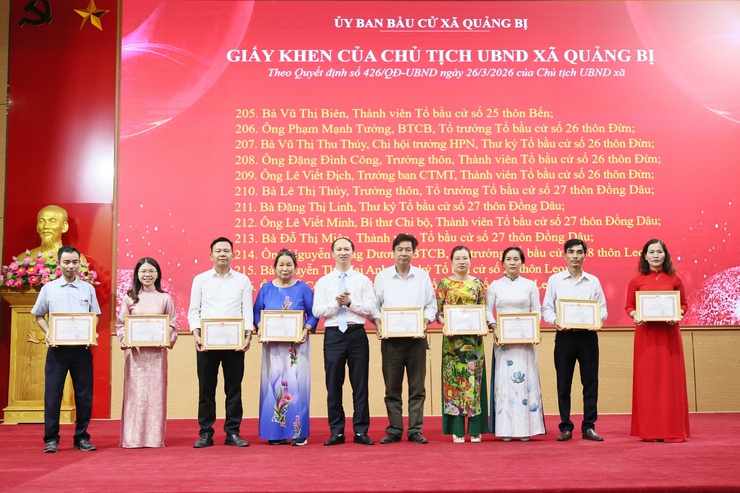 Xã Quảng Bị khen thưởng 40 tập thể, 229 cá nhân có thành tích xuất sắc trong công tác bầu cử- Ảnh 19.