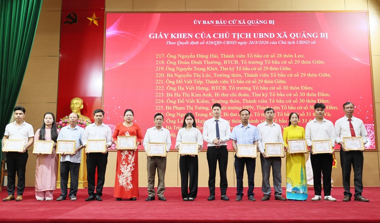 Xã Quảng Bị khen thưởng 40 tập thể, 229 cá nhân có thành tích xuất sắc trong công tác bầu cử- Ảnh 20.