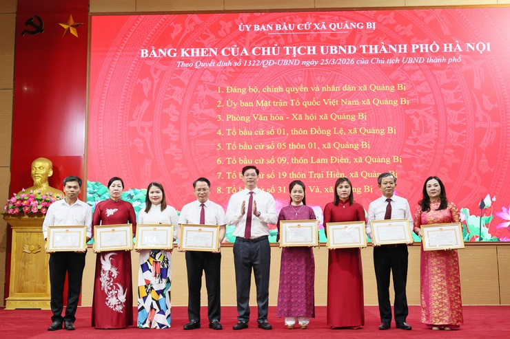 Xã Quảng Bị khen thưởng 40 tập thể, 229 cá nhân có thành tích xuất sắc trong công tác bầu cử- Ảnh 5.