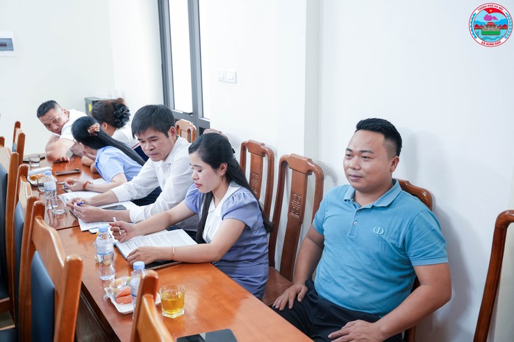 ĐẢNG ỦY XÃ HƯNG ĐẠO TỔ CHỨC HỘI NGHỊ LÀM VIỆC VỚI VĂN PHÒNG ĐẢNG ỦY, VĂN PHÒNG HĐND&UBND XÃ- Ảnh 3.