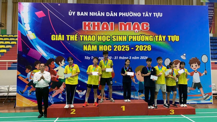 Gần 200 học sinh phường Tây Tựu tranh tài tại Giải thể dục thể thao học sinh năm học 2025 - 2026- Ảnh 5.