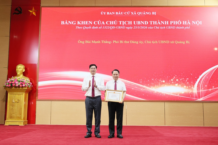 Xã Quảng Bị khen thưởng 40 tập thể, 229 cá nhân có thành tích xuất sắc trong công tác bầu cử- Ảnh 7.