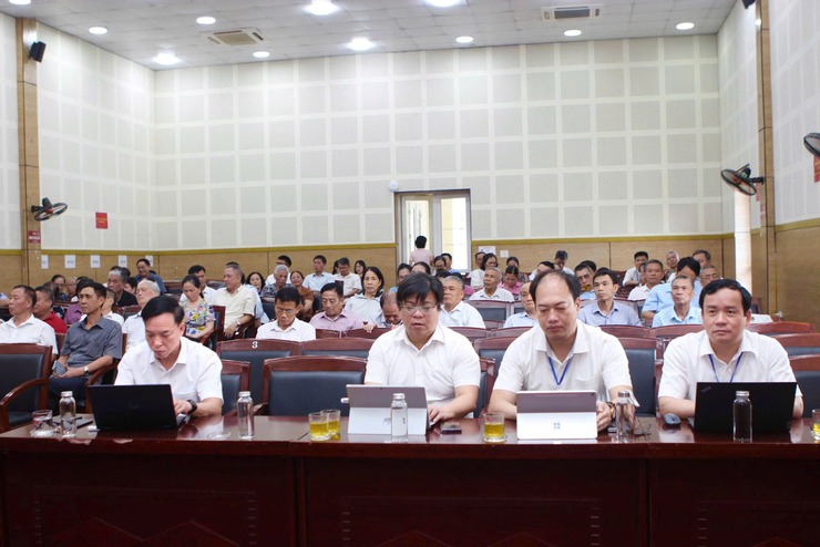 Phường Long Biên tổ chức điểm cầu trực tuyến Hội nghị toàn quốc tổng kết công tác bầu cử đại biểu Quốc hội khoá XVI và đại biểu HĐND các cấp nhiệm kỳ 2026-2031- Ảnh 1.